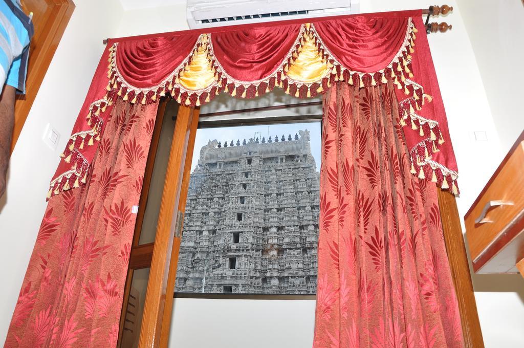 Sri Sarvesha Js Palace Temple View Tiruvannāmalai Rom bilde